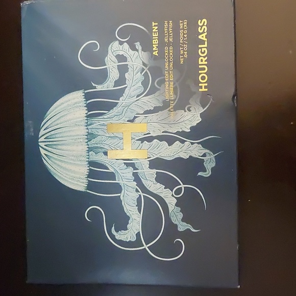 Hourglass Other - HOURGLASS AMBIENT JELLYFISH PALLET